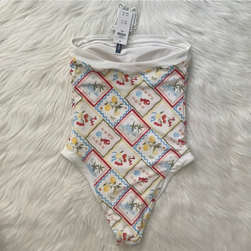 cheeky one-piece swimsuit - Picture 5 of 12